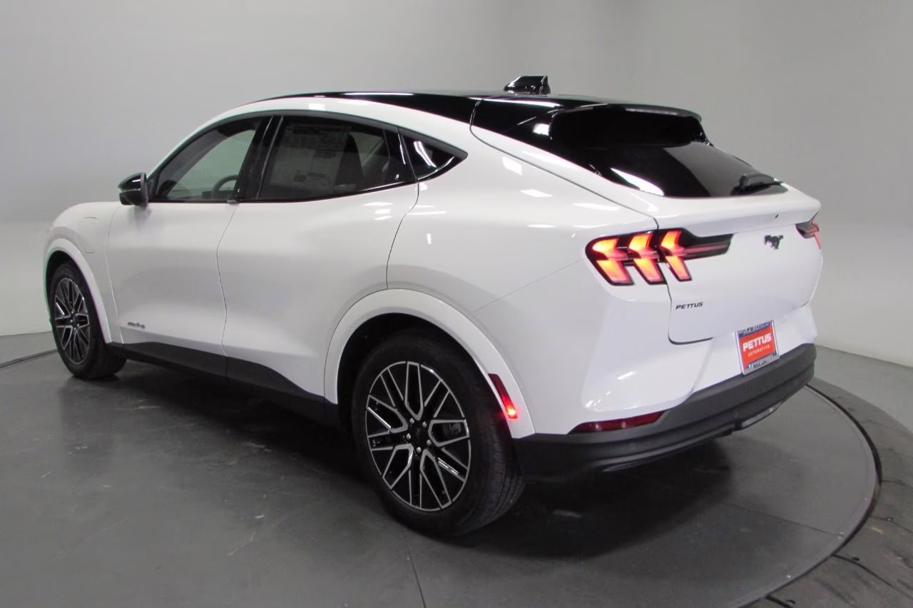 2025 Star White Metallic Tri-Coat Ford Mustang Mach-E Premium AWD SUV