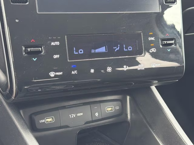 2024 Shimmering Silver Hyundai Tucson SEL AWD SUV