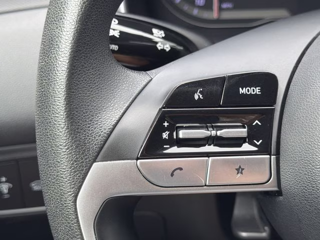 2024 Shimmering Silver Hyundai Tucson SEL AWD SUV