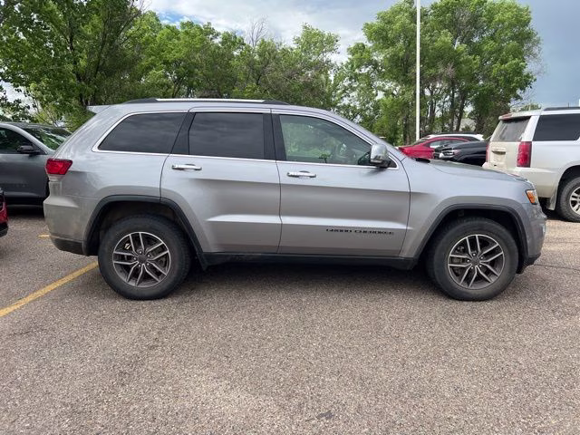 2020 Billet Silver Metallic Clearcoat Jeep Grand Cherokee Limited 4X4 SUV