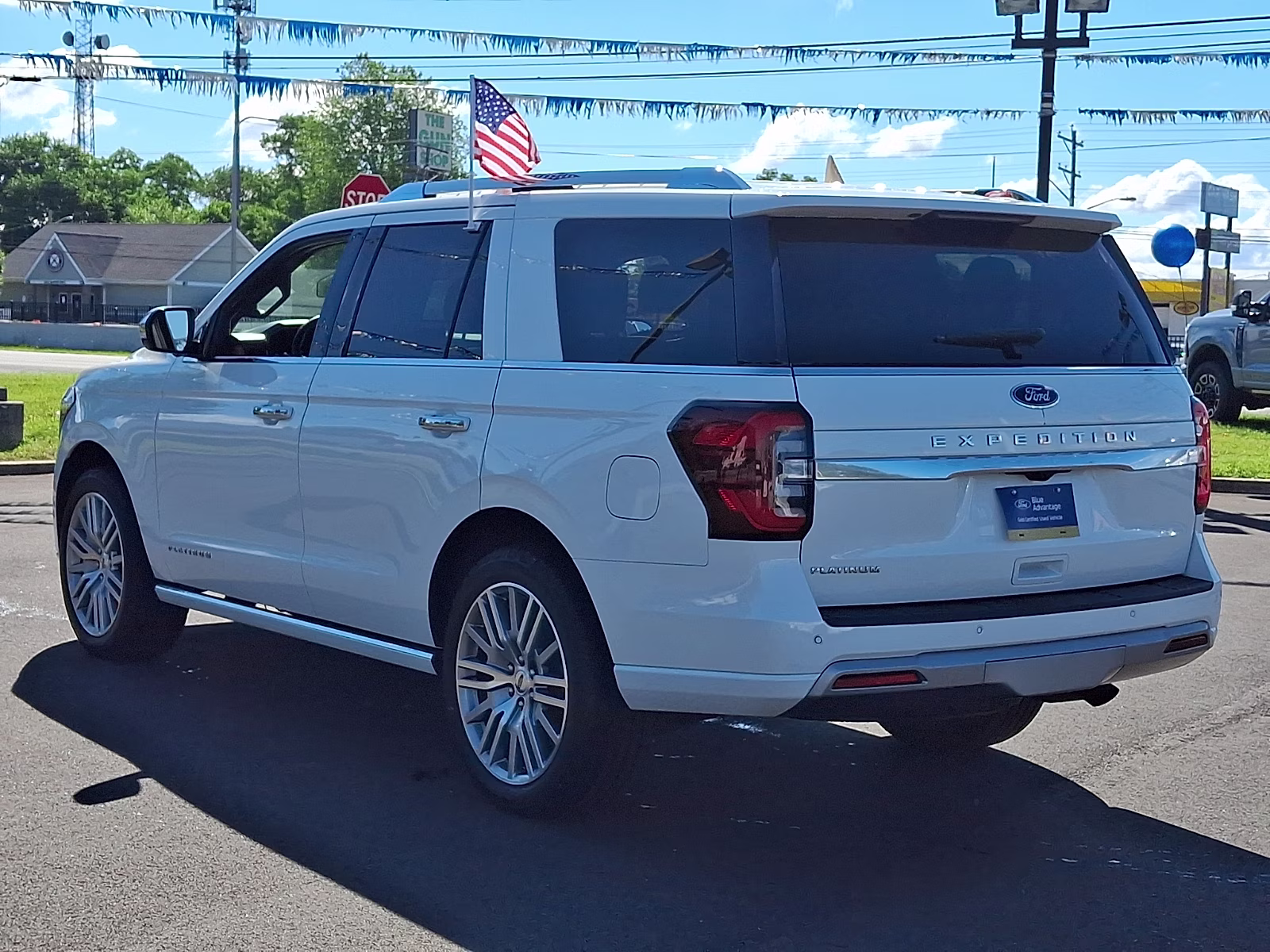 2022 Star White Metallic Tri-Coat - AZ Ford Expedition Platinum 4X4