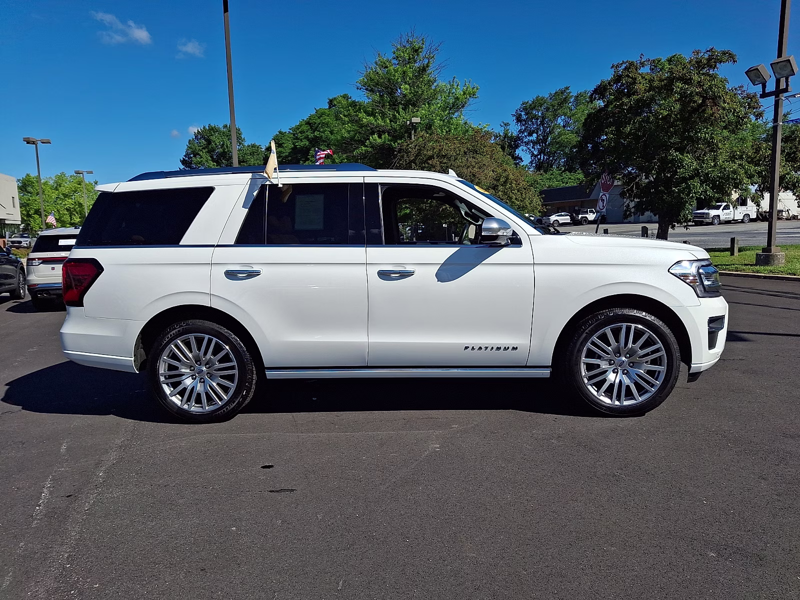 2022 Star White Metallic Tri-Coat - AZ Ford Expedition Platinum 4X4