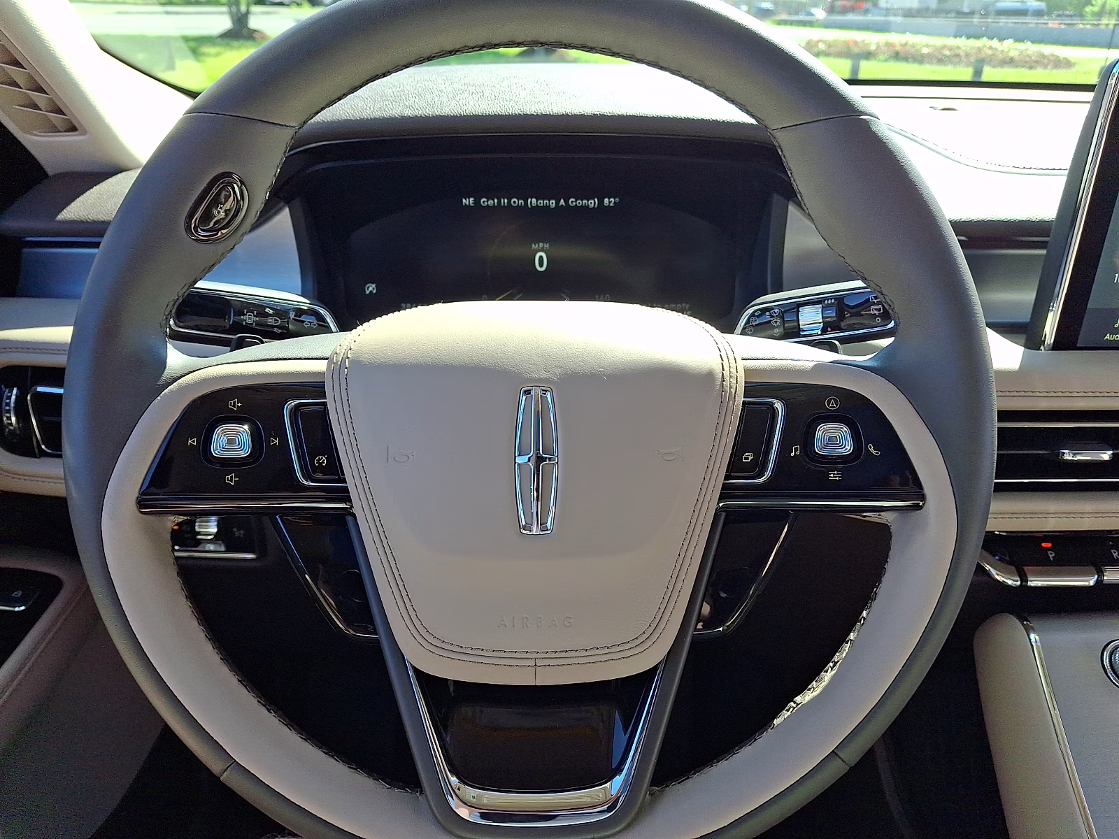 2023 Pristine White Metallic Tri-Coat - AZ Lincoln Aviator Standard AWD