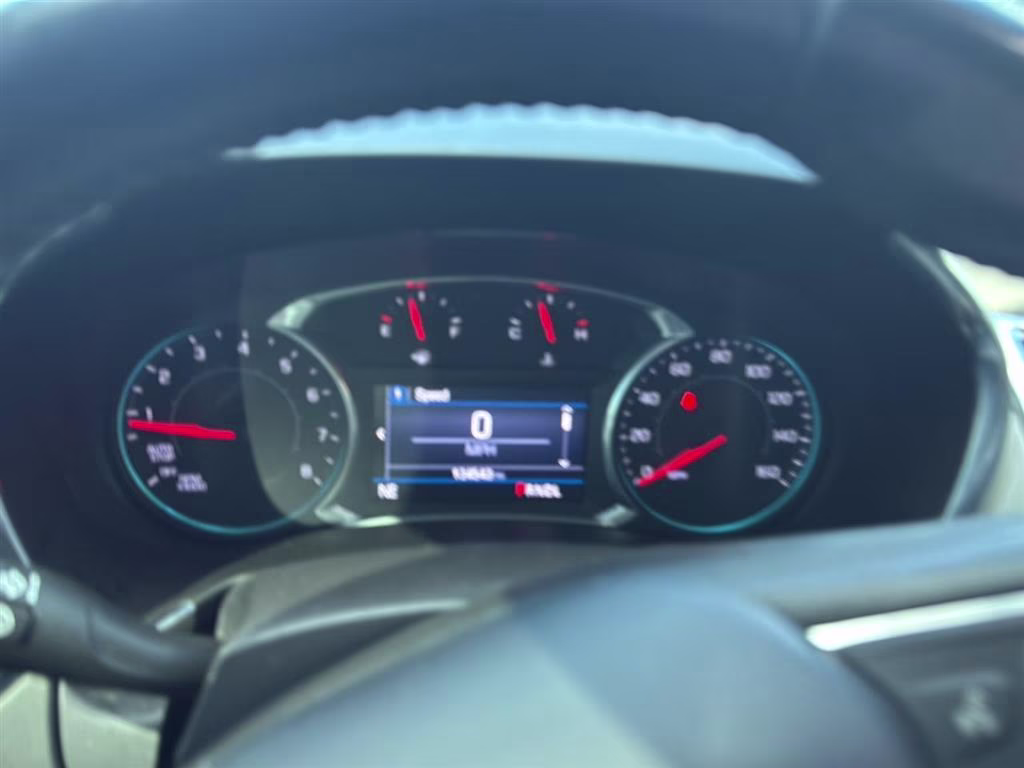 2021 Summit White Chevrolet Equinox LT FWD SUV