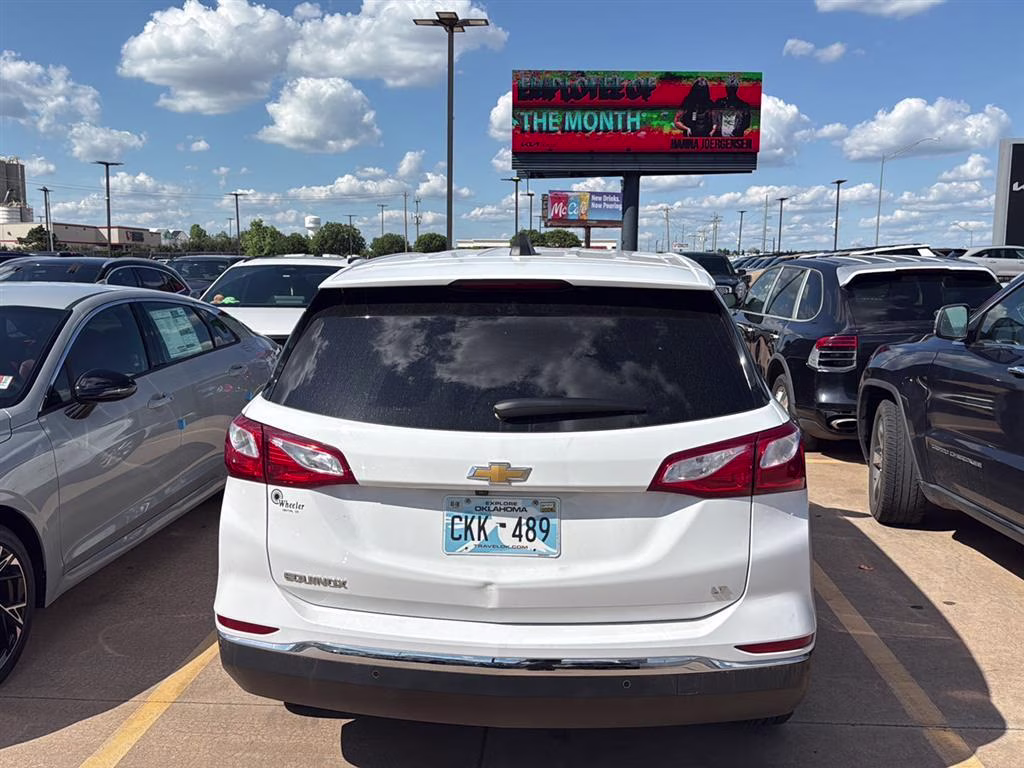 2021 Summit White Chevrolet Equinox LT FWD SUV