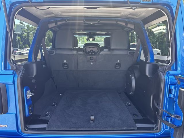 2025 Hydro Blue Pearl Coat Jeep Wrangler Rubicon X 4X4 Convertible