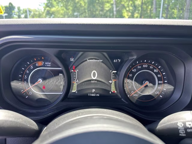 2025 Hydro Blue Pearl Coat Jeep Wrangler Rubicon X 4X4 Convertible