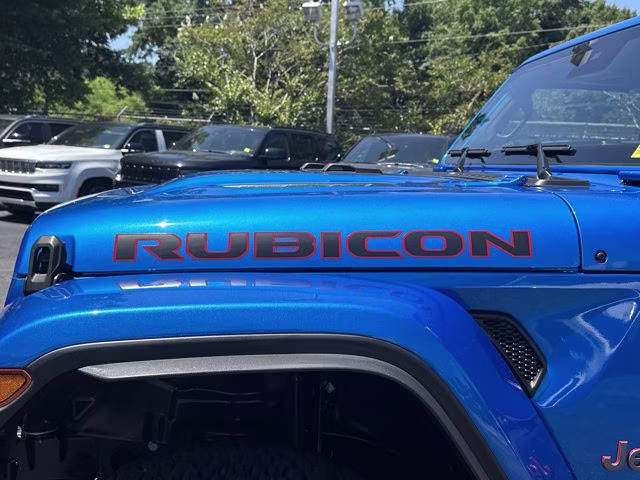 2025 Hydro Blue Pearl Coat Jeep Wrangler Rubicon X 4X4 Convertible