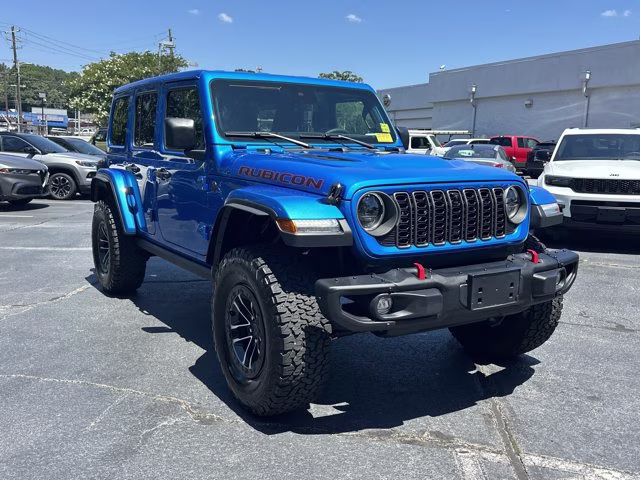 2025 Hydro Blue Pearl Coat Jeep Wrangler Rubicon X 4X4 Convertible
