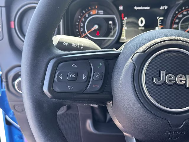 2025 Hydro Blue Pearl Coat Jeep Wrangler Rubicon X 4X4 Convertible
