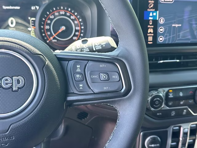 2025 Hydro Blue Pearl Coat Jeep Wrangler Rubicon X 4X4 Convertible