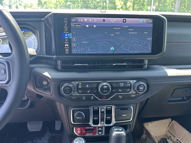 2025 Hydro Blue Pearl Coat Jeep Wrangler Rubicon X 4X4 Convertible