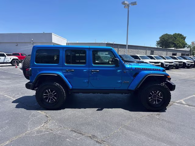 2025 Hydro Blue Pearl Coat Jeep Wrangler Rubicon X 4X4 Convertible