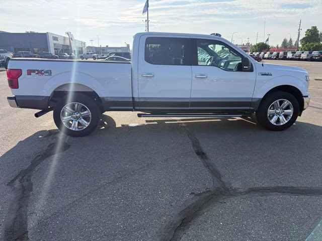 2020 Oxford White Ford F-150 XLT 4X4 Truck