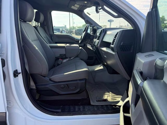 2020 Oxford White Ford F-150 XLT 4X4 Truck