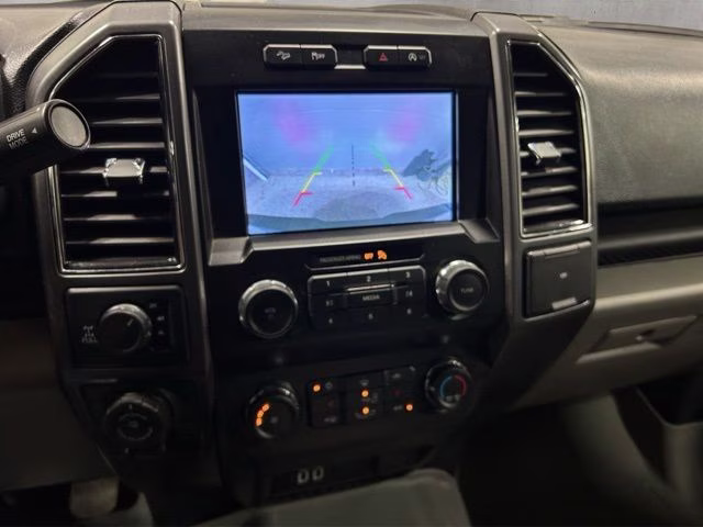 2020 Oxford White Ford F-150 XLT 4X4 Truck