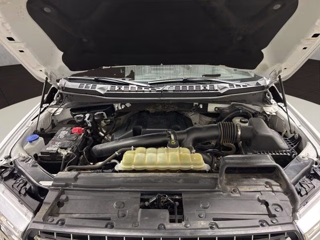 2020 Oxford White Ford F-150 XLT 4X4 Truck