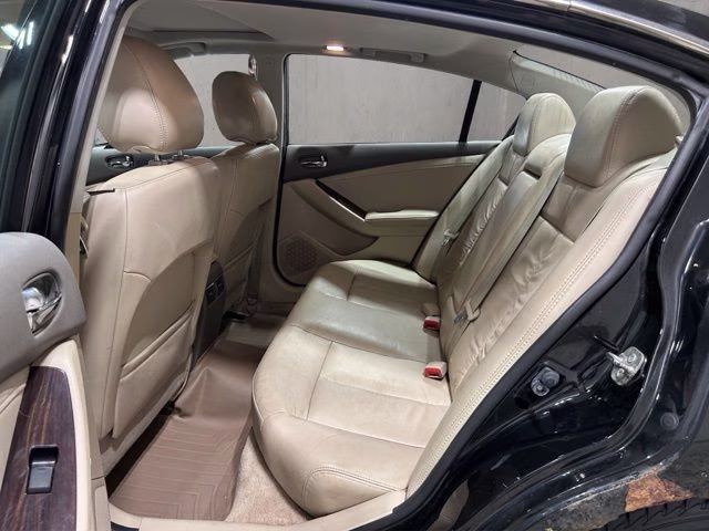 2012 Super Black Nissan Altima 2.5 SL FWD Sedan