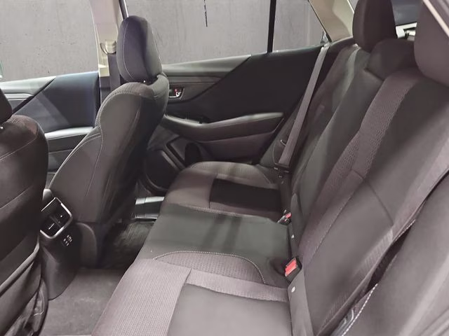 2024 Crystal White Pearl Subaru Outback Premium AWD SUV
