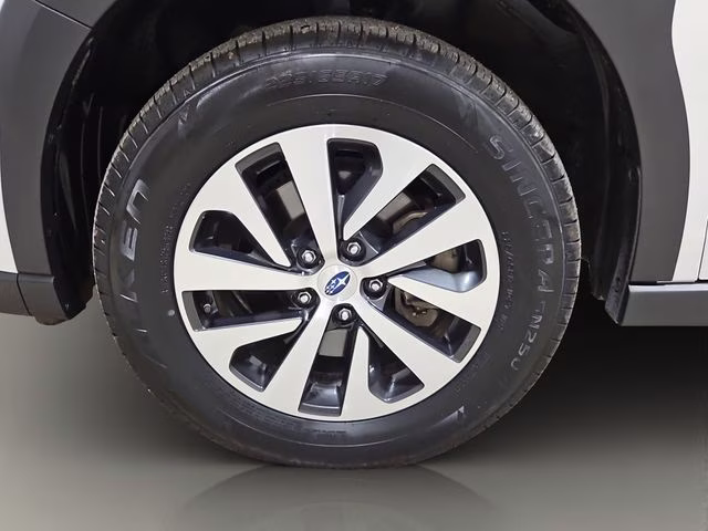 2024 Crystal White Pearl Subaru Outback Premium AWD SUV