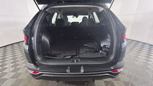 2023 Portofino Gray Hyundai Tucson SE AWD SUV