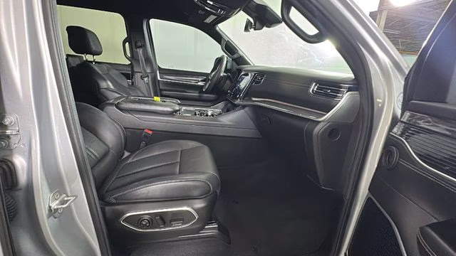 2022 Silver Zynith Jeep Wagoneer Series II RWD SUV