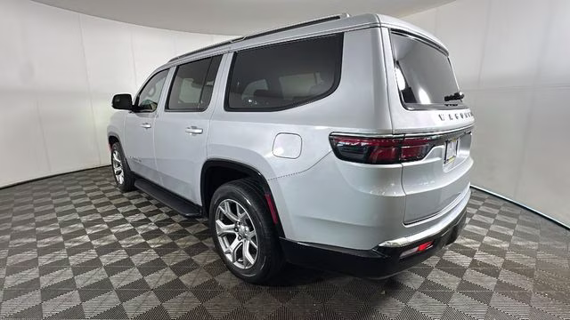 2022 Silver Zynith Jeep Wagoneer Series II RWD SUV