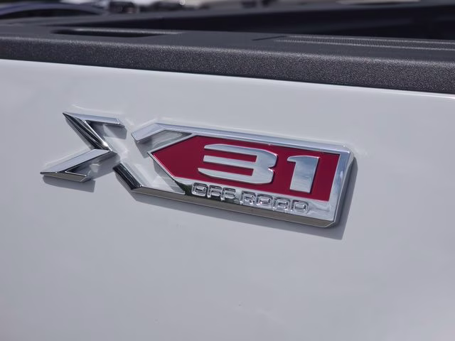 2026 Summit White GMC Sierra 2500HD SLT 4X4 Truck