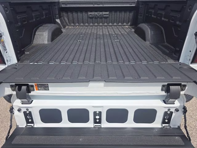 2026 Summit White GMC Sierra 2500HD SLT 4X4 Truck