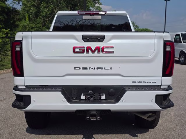 2026 Glacier White Tricoat GMC Sierra 2500HD Denali 4X4 Truck