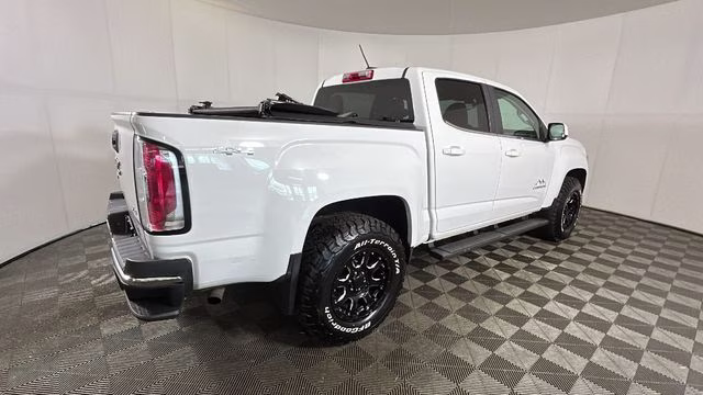2015 Summit White GMC Canyon SLE1 4X4 Truck