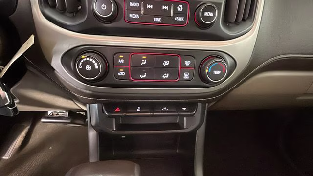 2015 Summit White GMC Canyon SLE1 4X4 Truck