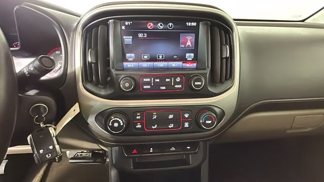 2015 Summit White GMC Canyon SLE1 4X4 Truck