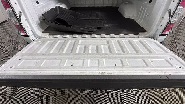 2015 Summit White GMC Canyon SLE1 4X4 Truck