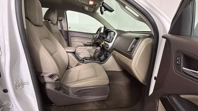 2015 Summit White GMC Canyon SLE1 4X4 Truck