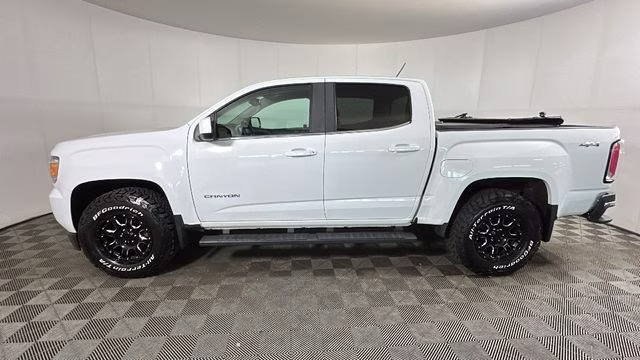 2015 Summit White GMC Canyon SLE1 4X4 Truck