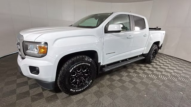 2015 Summit White GMC Canyon SLE1 4X4 Truck
