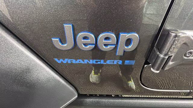 2023 Granite Crystal Metallic Clearcoat Jeep Wrangler Base 4xe 4X4 SUV