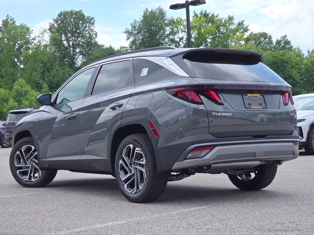 2026 Hampton Gray Hyundai Tucson SEL Plus AWD SUV