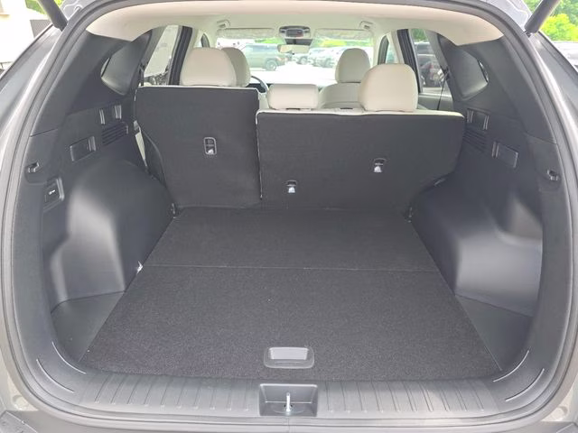 2026 Hampton Gray Hyundai Tucson SEL Plus AWD SUV