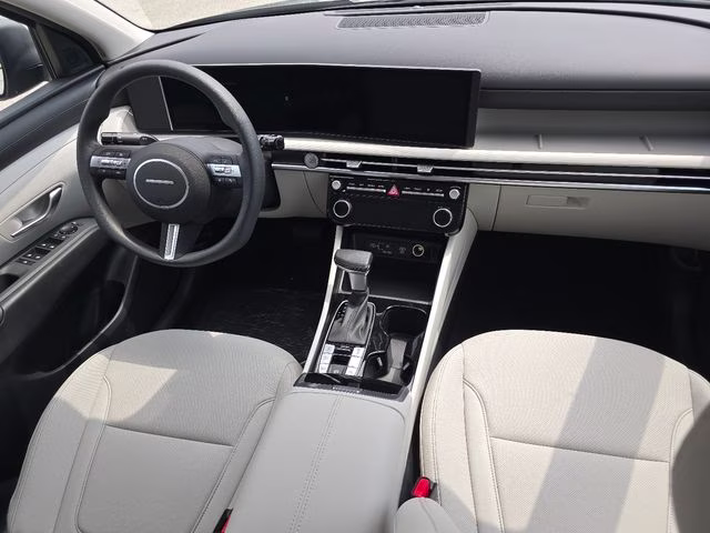 2026 Hampton Gray Hyundai Tucson SEL Plus AWD SUV