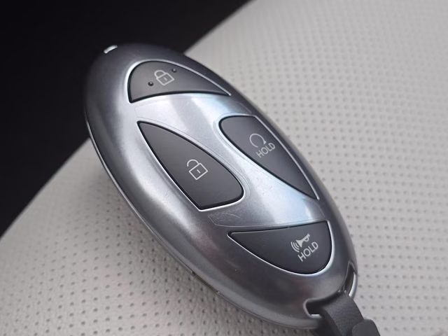 2026 Hampton Gray Hyundai Tucson SEL Plus AWD SUV