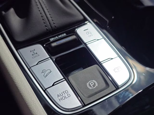2026 Phantom Black Hyundai Tucson SEL Plus AWD SUV