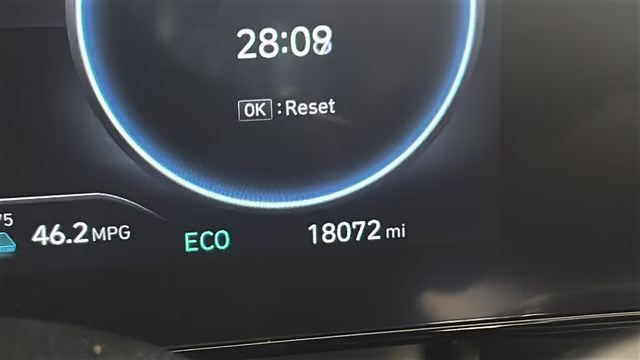 2025 Amazon Gray Hyundai Elantra Hybrid SEL Sport FWD Sedan