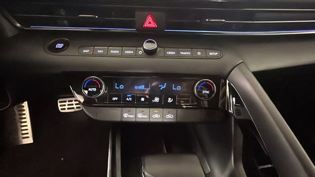 2025 Amazon Gray Hyundai Elantra Hybrid SEL Sport FWD Sedan