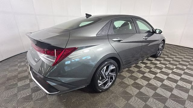 2025 Amazon Gray Hyundai Elantra Hybrid SEL Sport FWD Sedan