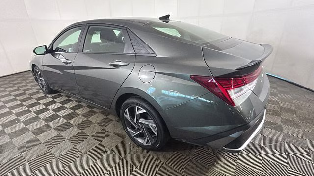 2025 Amazon Gray Hyundai Elantra Hybrid SEL Sport FWD Sedan