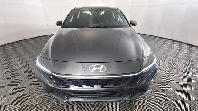 2025 Amazon Gray Hyundai Elantra Hybrid SEL Sport FWD Sedan