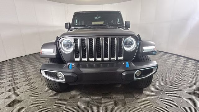 2023 Granite Crystal Metallic Clearcoat Jeep Wrangler Sahara 4xe 4X4 SUV