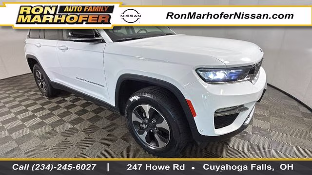 2023 Bright White Clearcoat Jeep Grand Cherokee 4xe 4X4 SUV